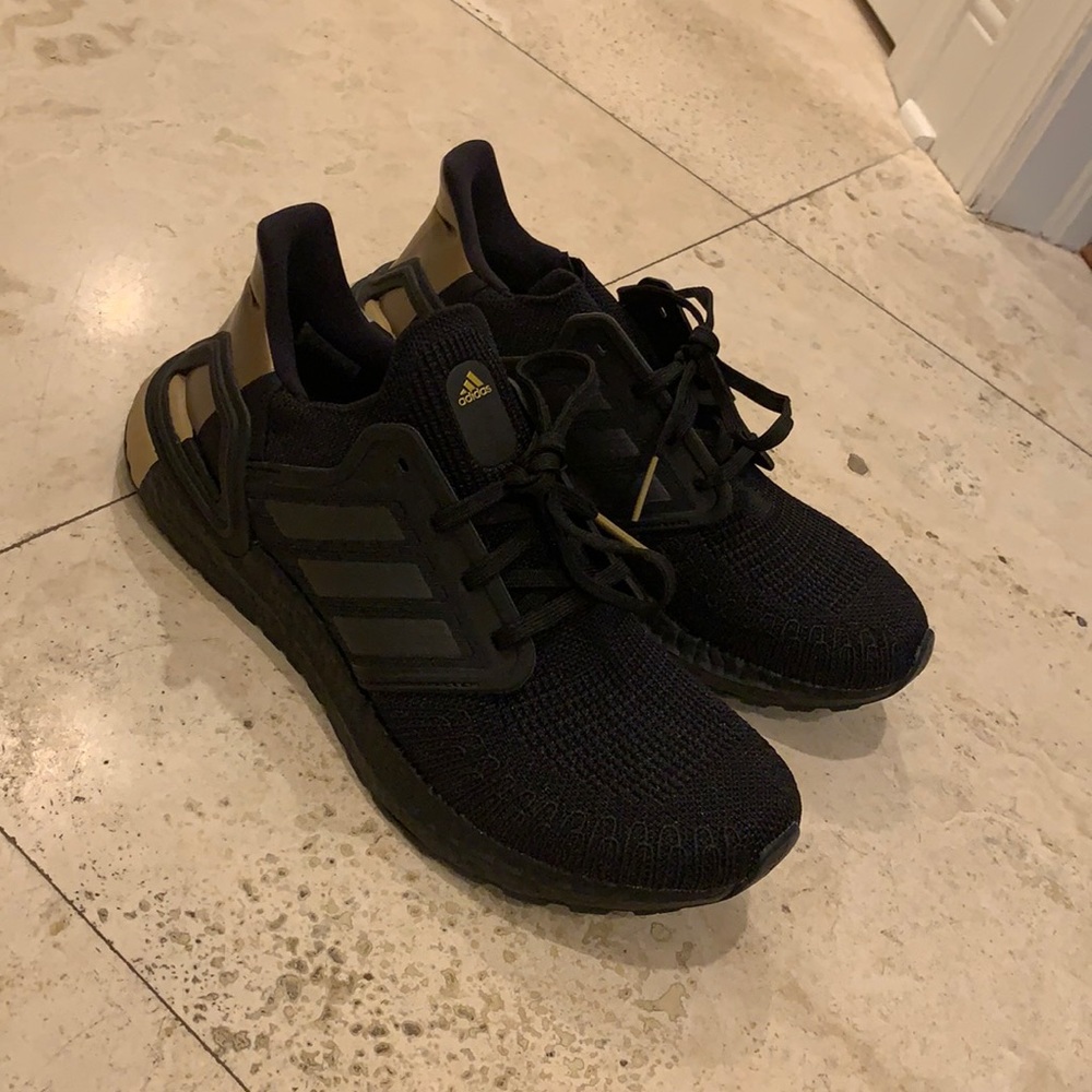 Adidas black PRIMEBLUE size 8